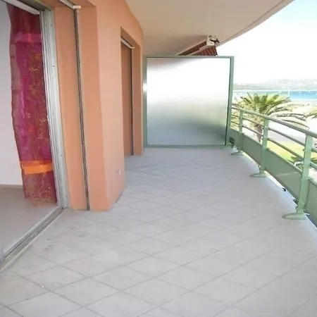 Appartement Miramar 1 *